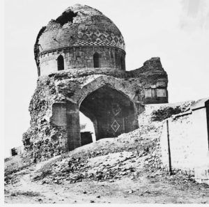 İrəvanda məhv edilmiş Sərdar (Şah Abbas) məscidinin qalıqları. 1927-ci il